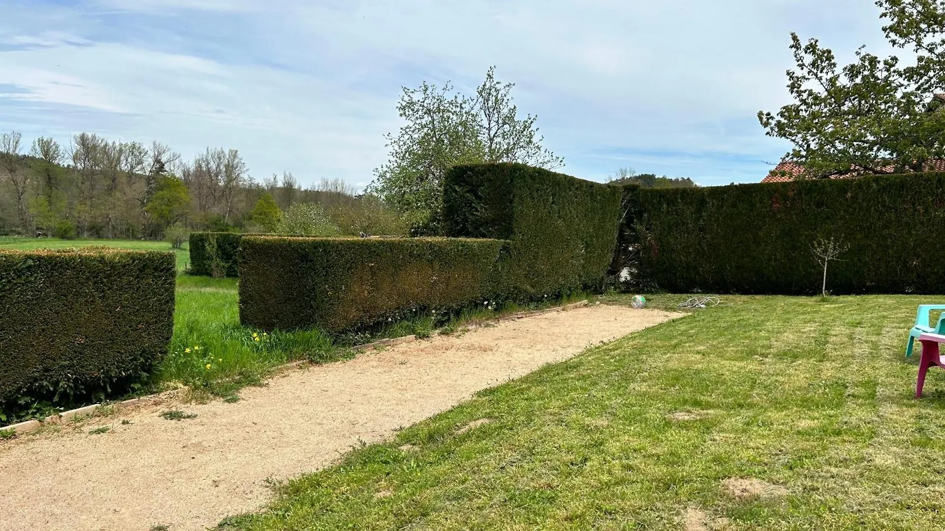 Domaine 2 La Tour, Suites & Spas Beauzac 0*,  France