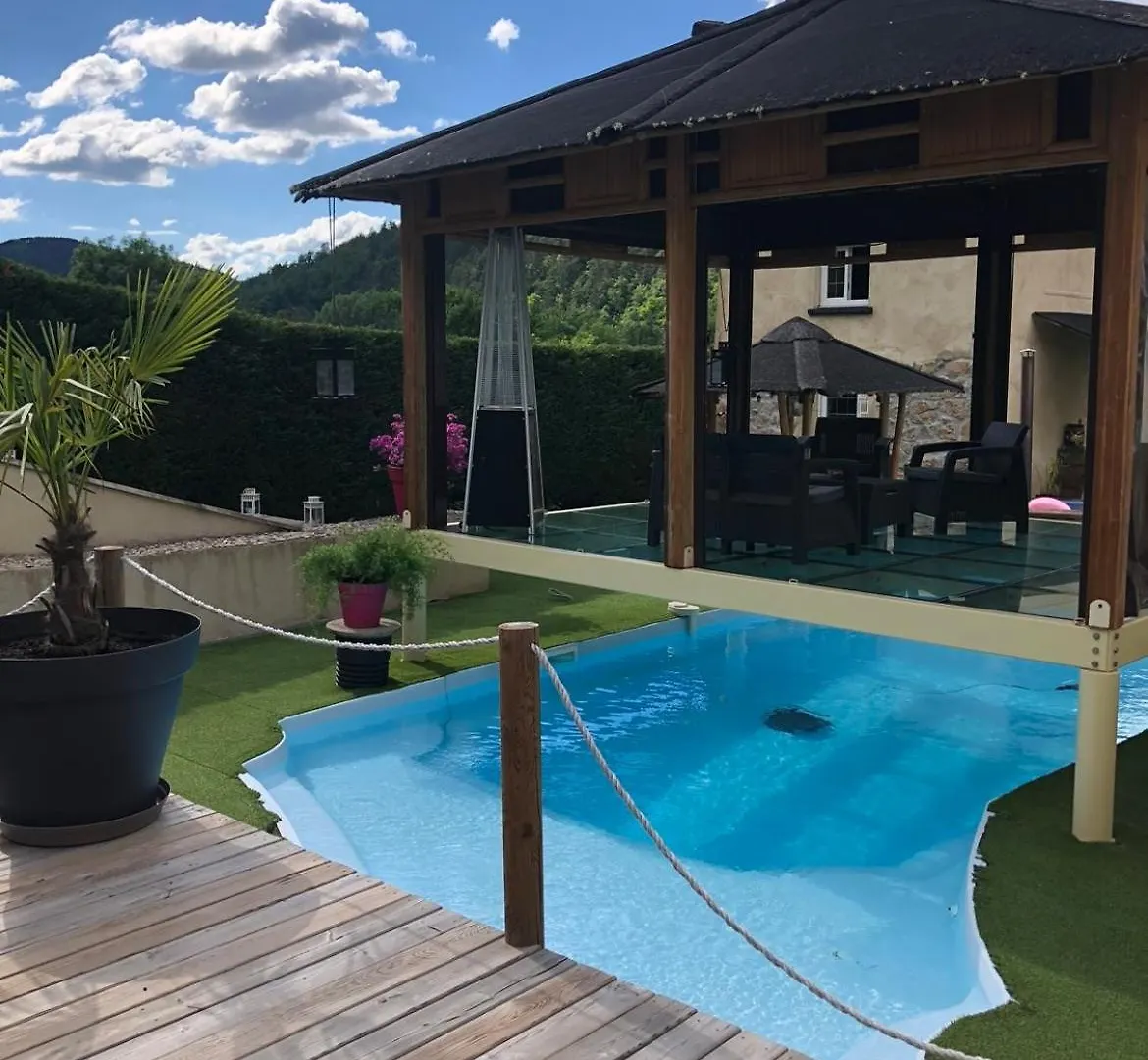 Domaine 2 La Tour, Suites & Spas Beauzac Apartment